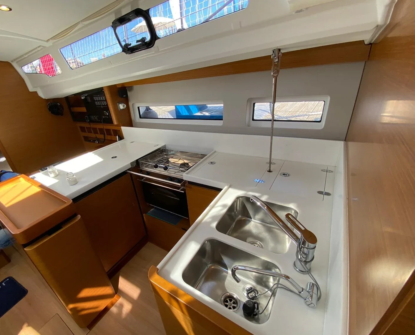 Yacht JEANNEAU Sun Odyssey 440 - McLir II - Foto 1