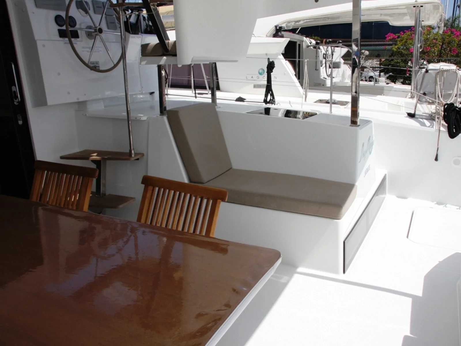 Yacht FOUNTAINE PAJOT Lucia 40 - Sky Maria - Foto 1