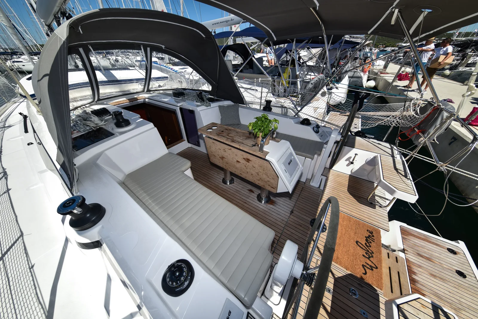 Yacht BAVARIA C38 - Seka VI - Foto 8
