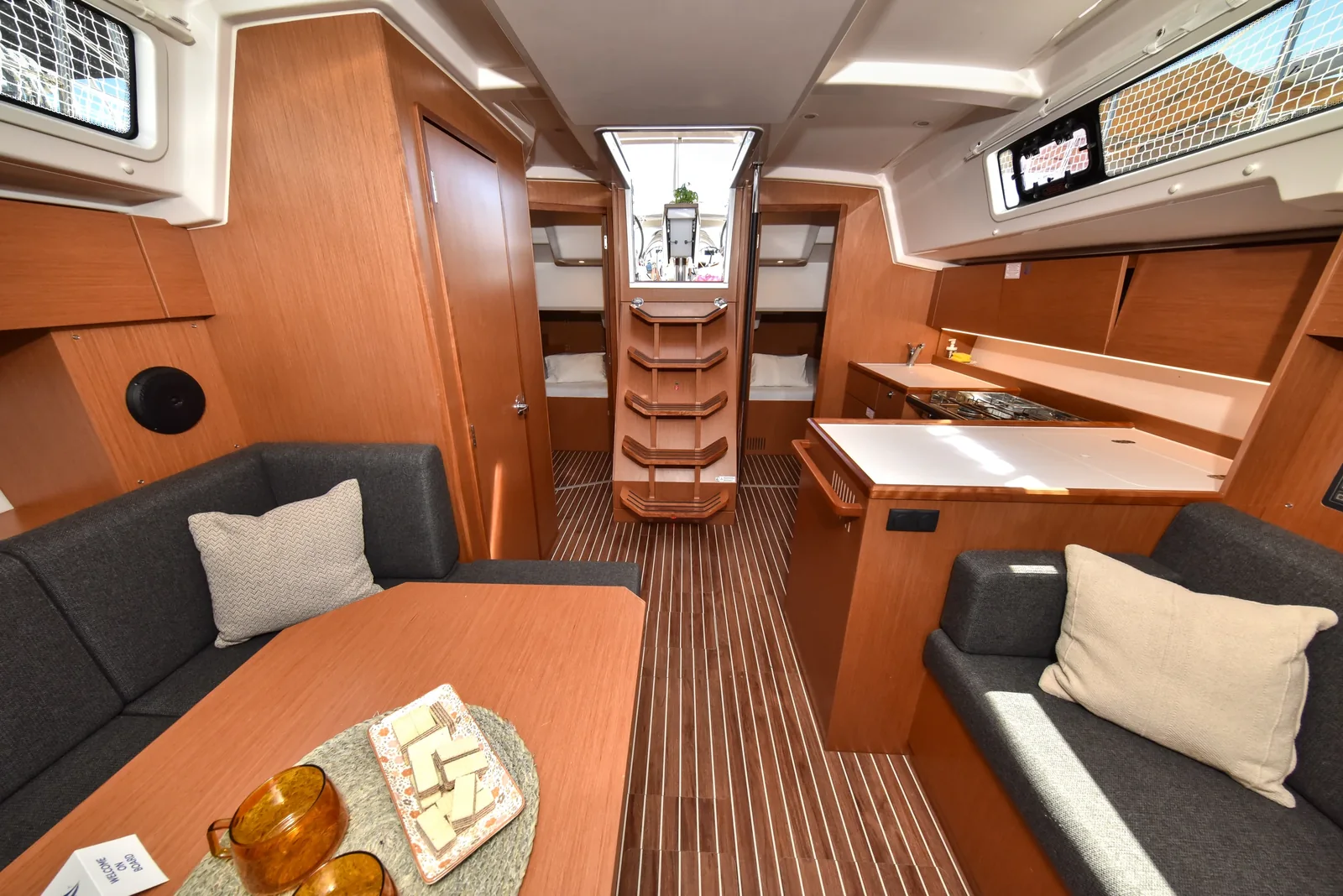 Yacht BAVARIA C38 - Seka VI - Foto 21