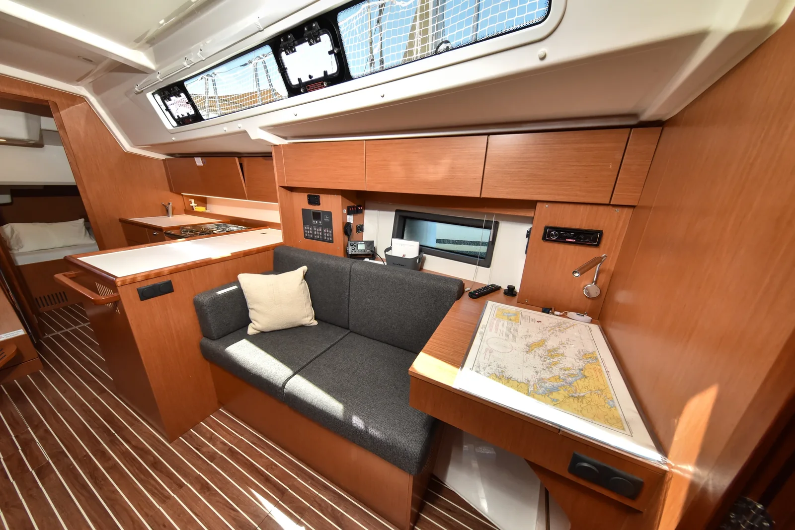 Yacht BAVARIA C38 - Seka VI - Foto 24
