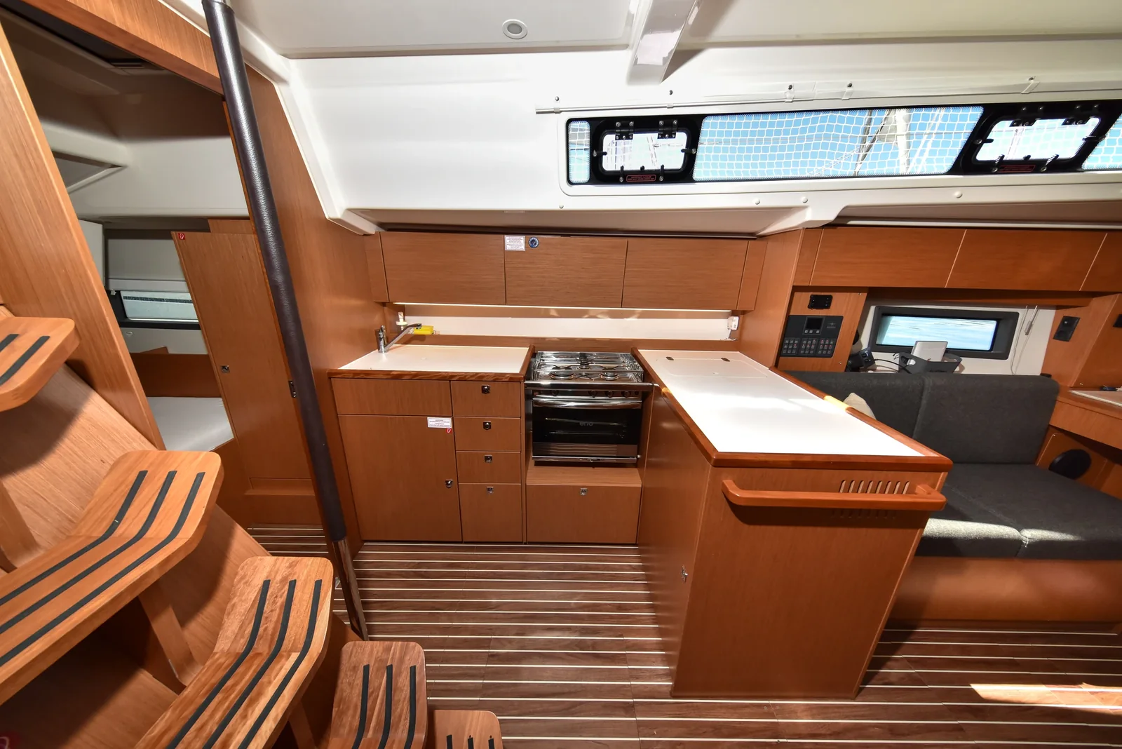 Yacht BAVARIA C38 - Seka VI - Foto 26