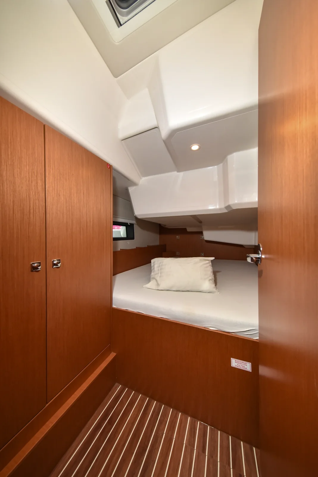 Yacht BAVARIA C38 - Seka VI - Foto 29