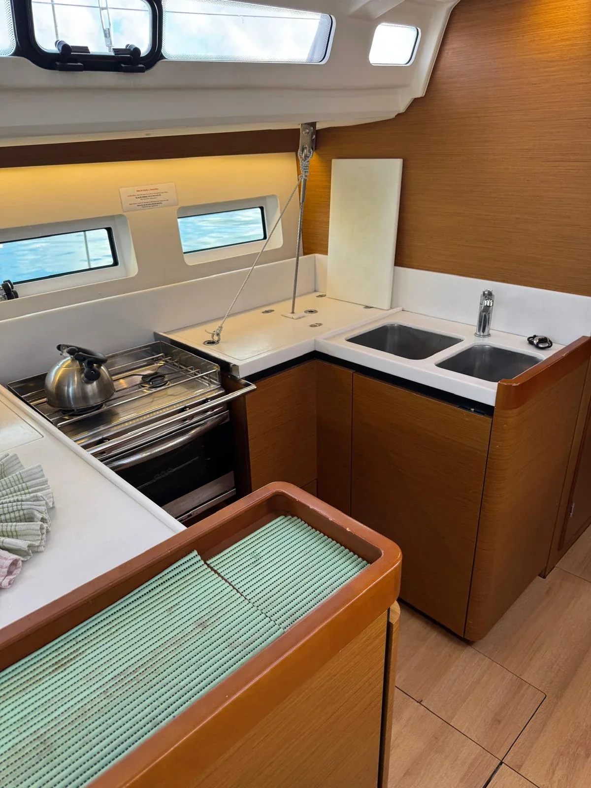 Yacht JEANNEAU Sun Odyssey 440 - Star V - Foto 6