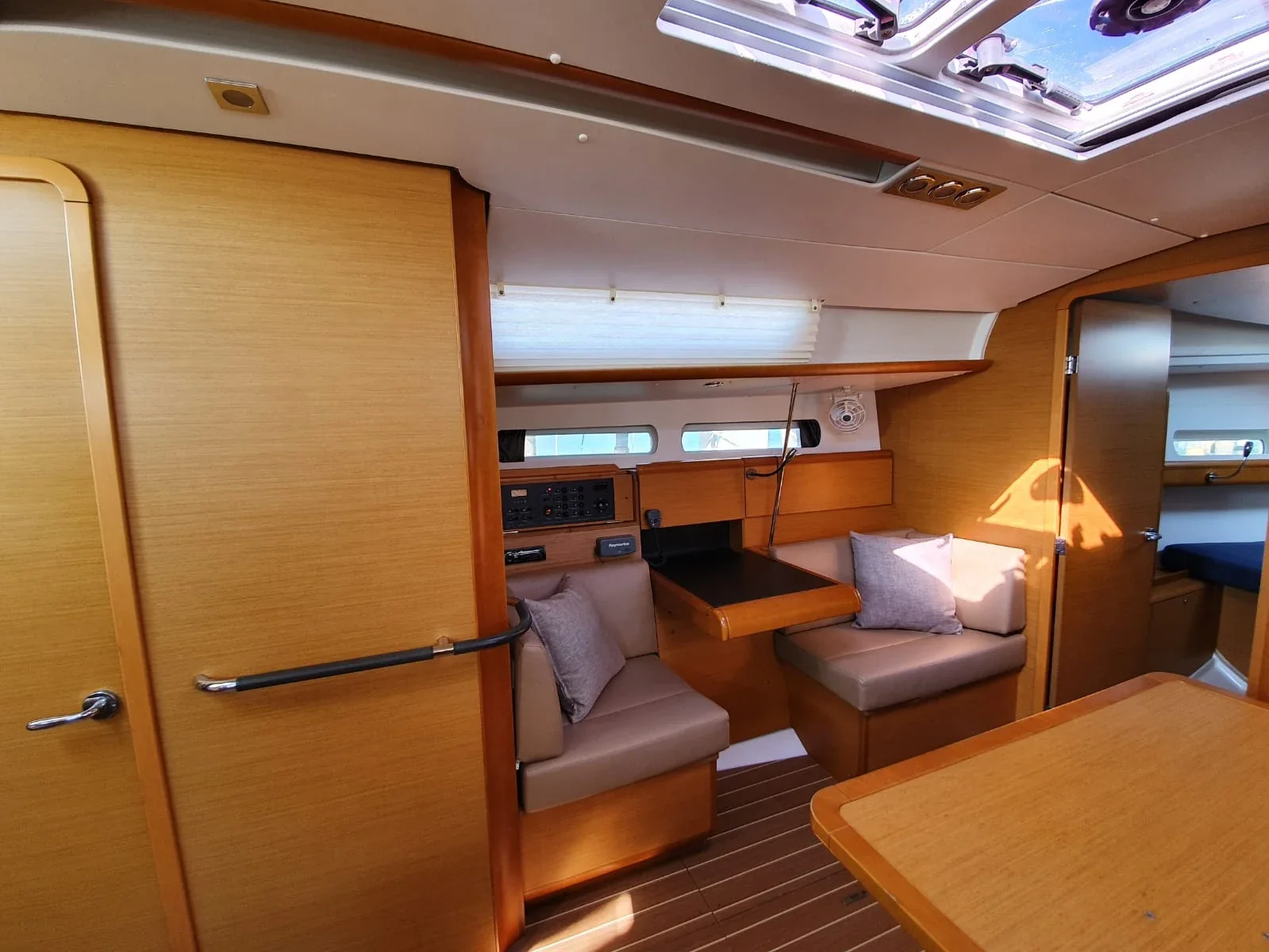 Yacht JEANNEAU Sun Odyssey 409 - T-Punch - Foto 1