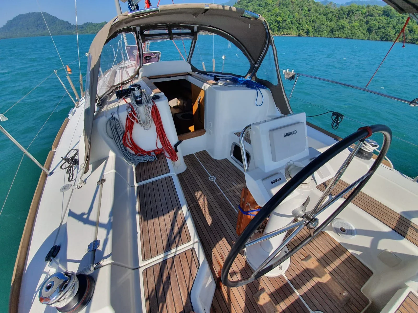 Yacht JEANNEAU Sun Odyssey 33i - Aqua - Foto 1