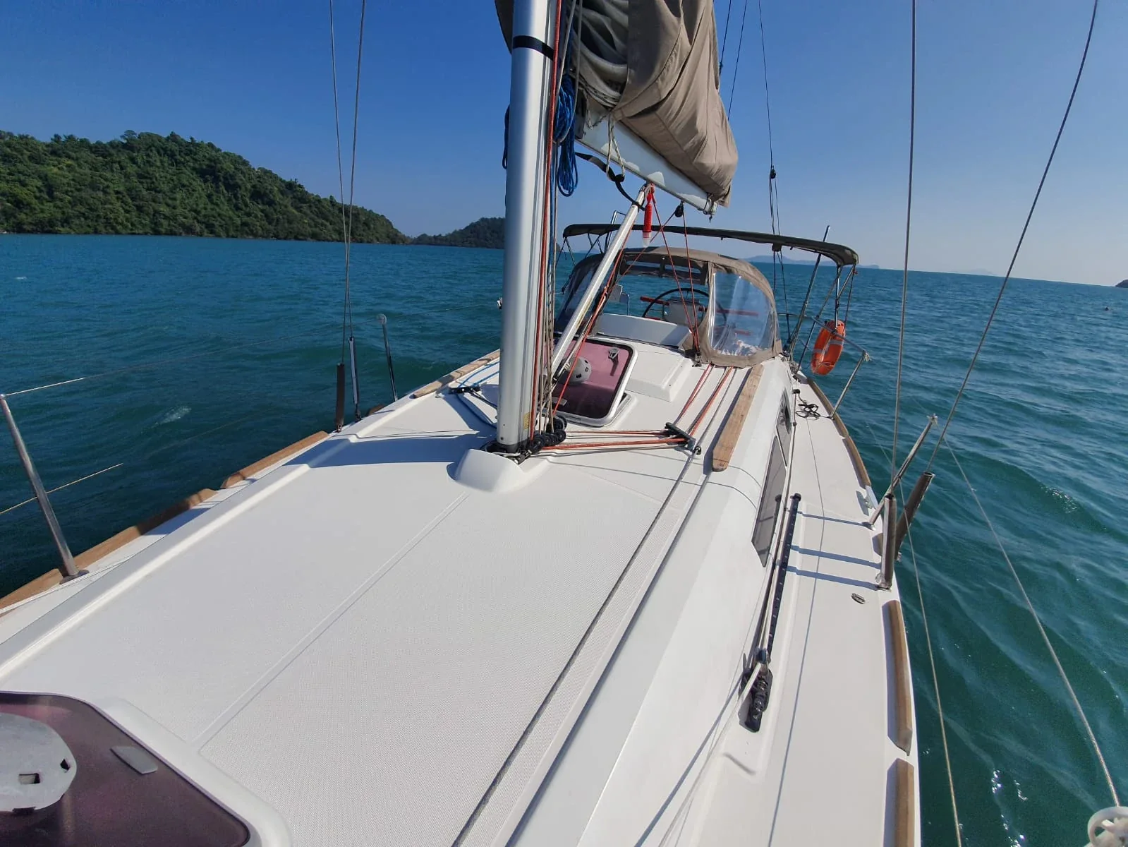 Yacht JEANNEAU Sun Odyssey 33i - Aqua - Foto 1