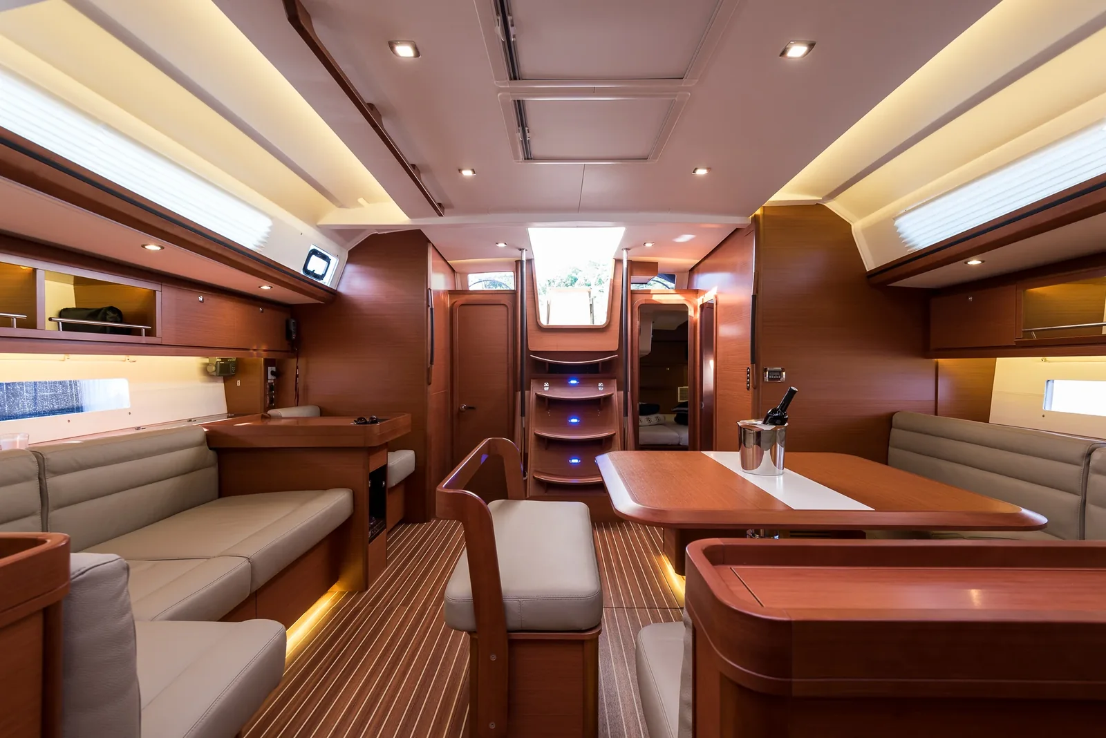 Yacht DUFOUR 56 Exclusive - Kazka - Foto 12