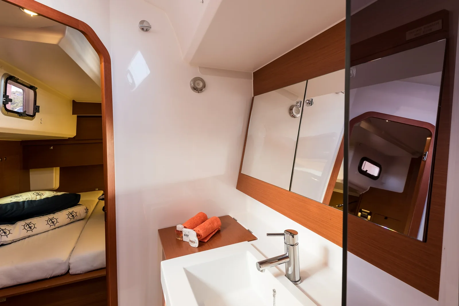 Yacht DUFOUR 56 Exclusive - Kazka - Foto 16