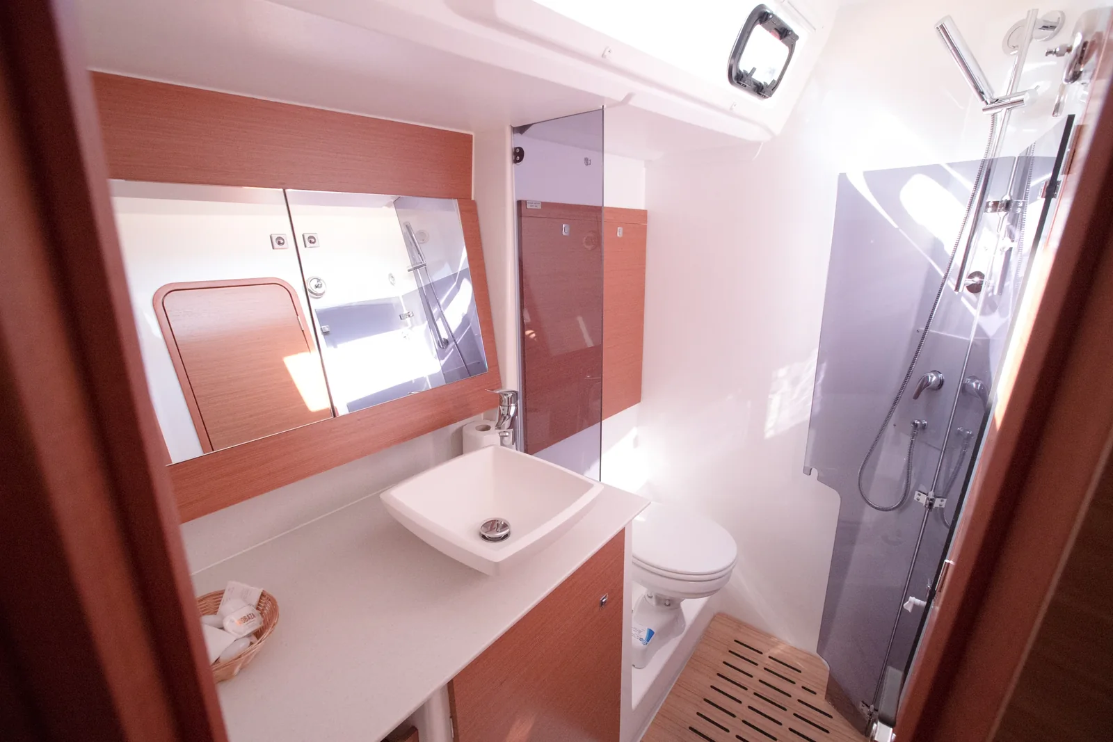 Yacht DUFOUR 56 Exclusive - Kazka - Foto 17