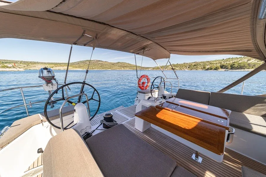 Yacht JEANNEAU Sun Odyssey 490 - Freki - Foto 8