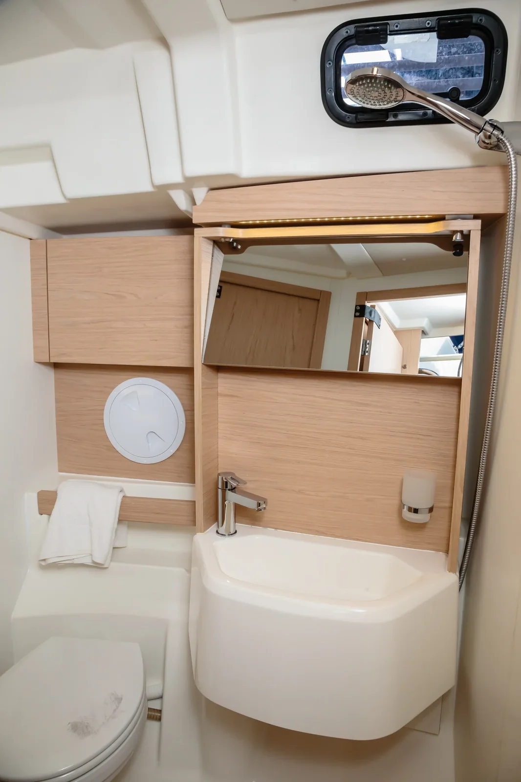 Yacht BENETEAU Oceanis 51.1 - Maelle - Foto 1