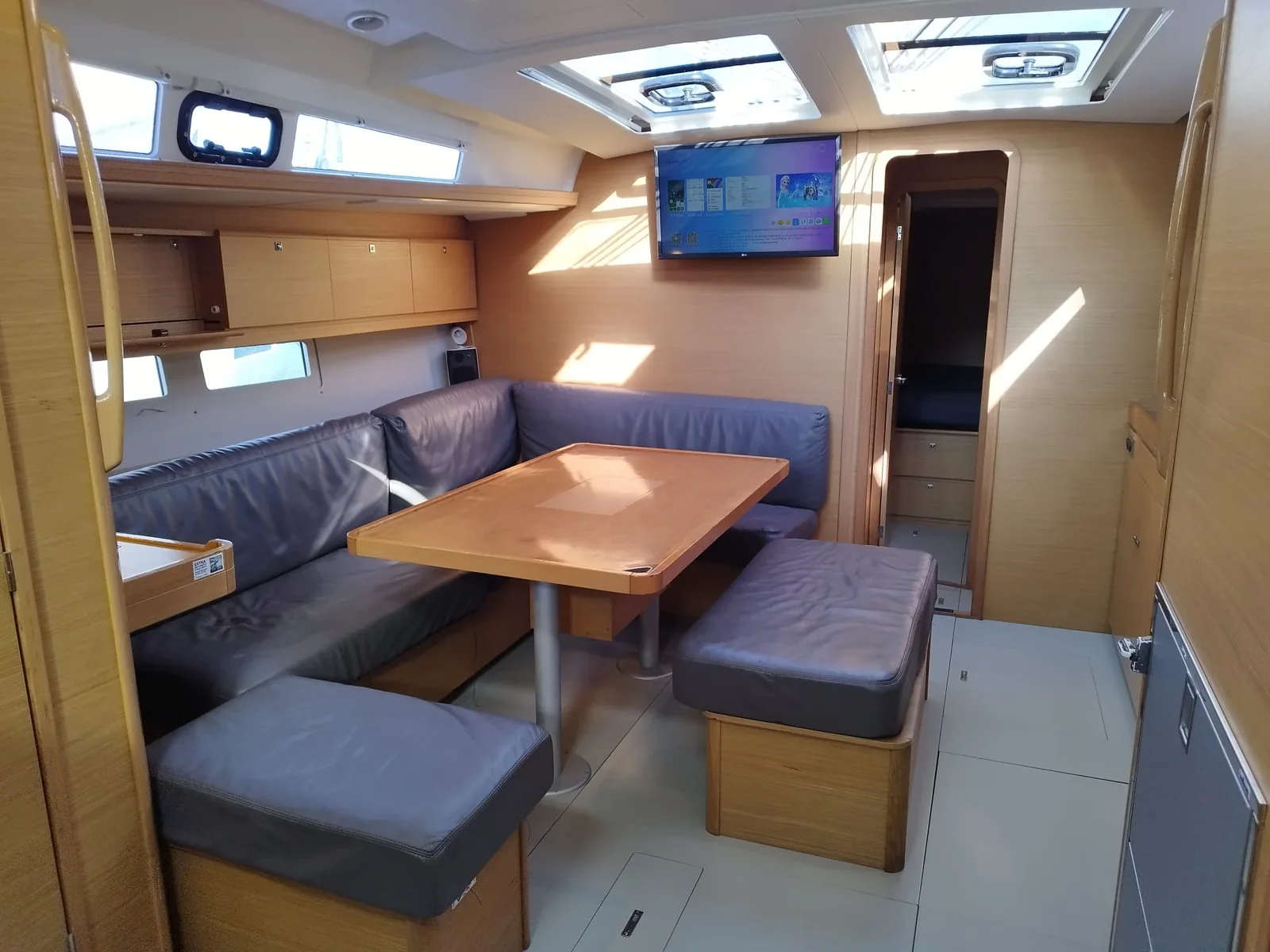 Yacht DUFOUR 460 Grand Large - Abraxan - Foto 1