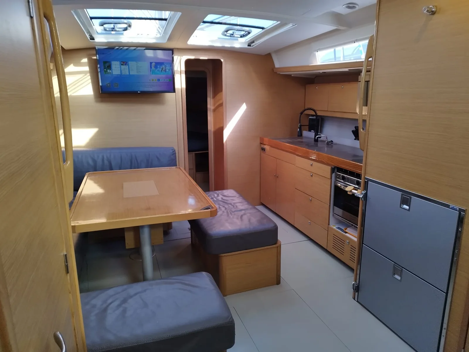 Yacht DUFOUR 460 Grand Large - Abraxan - Foto 1