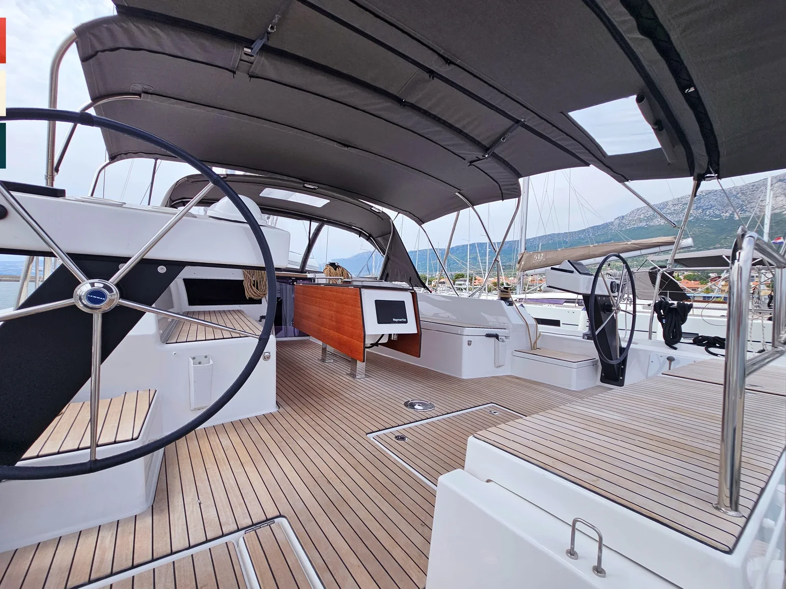 Yacht DUFOUR 470 - Piano - Foto 1