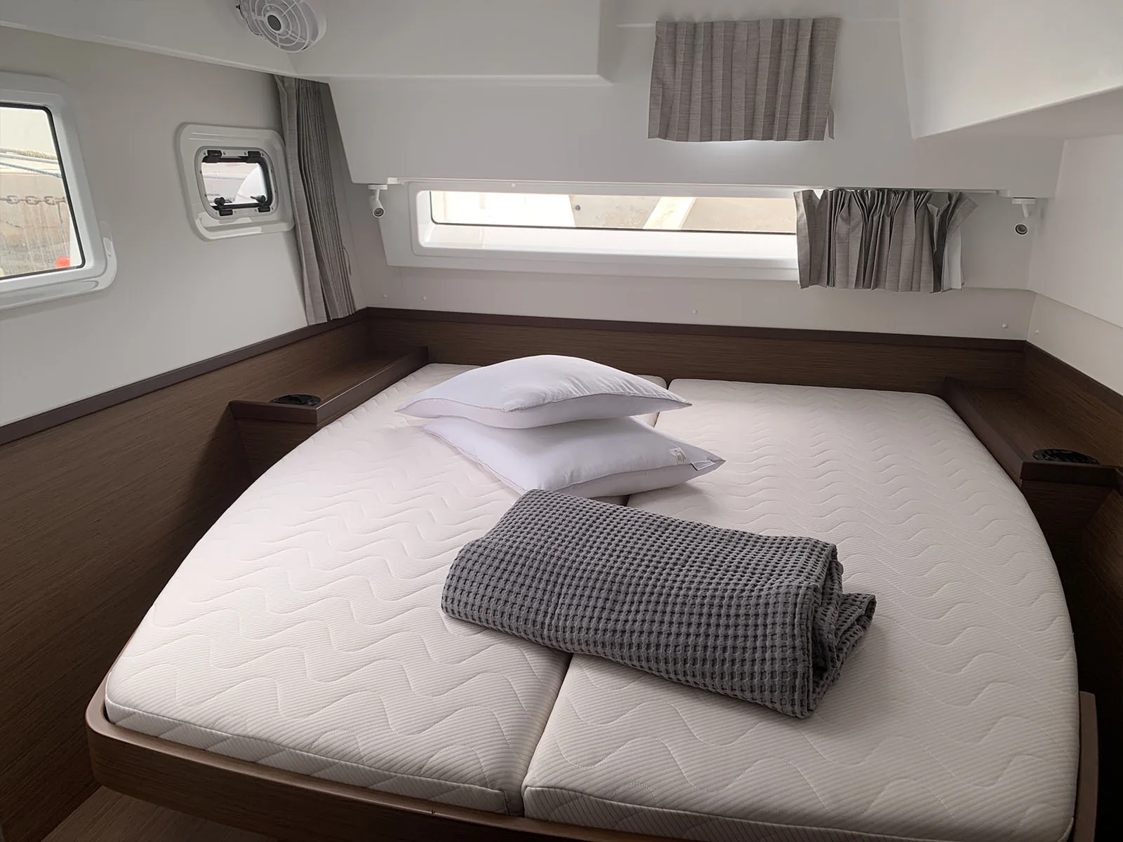 Yacht LAGOON 42 - Zoe