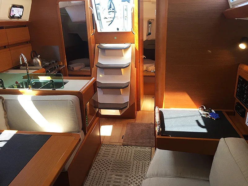 Yacht JEANNEAU Sun Odyssey 389 - Agios - Foto 1