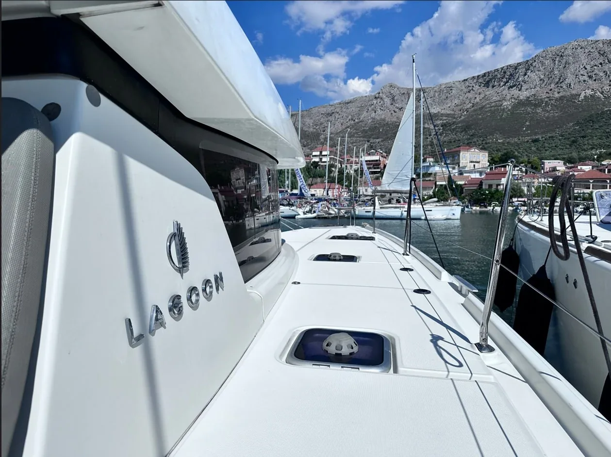 Yacht LAGOON 42 - Foto 1