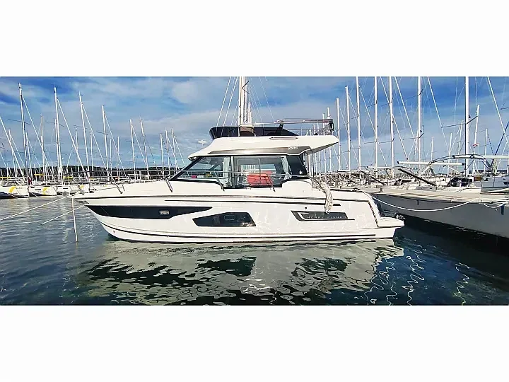Yacht JEANNEAU Merry Fisher 1095 - Morska Vila - Foto 1