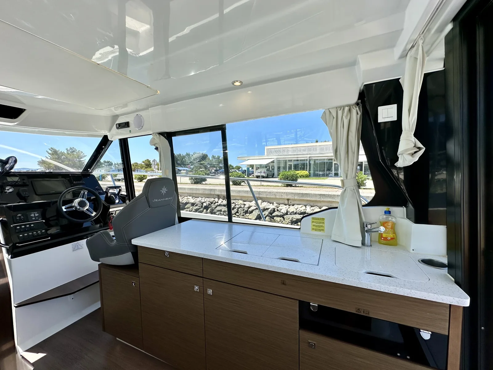 Yacht JEANNEAU Merry Fisher 1095 - Morska Vila - Foto 1