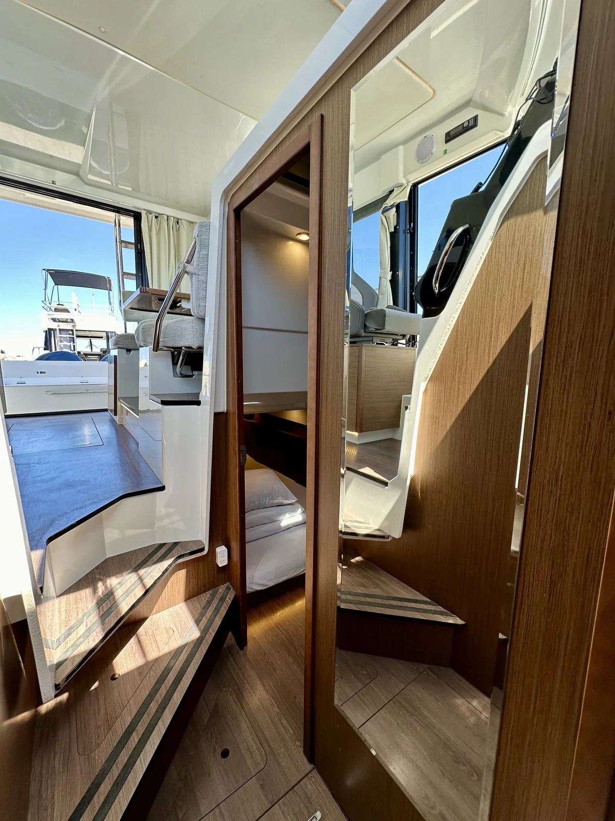 Yacht JEANNEAU Merry Fisher 1095 - Morska Vila - Foto 1