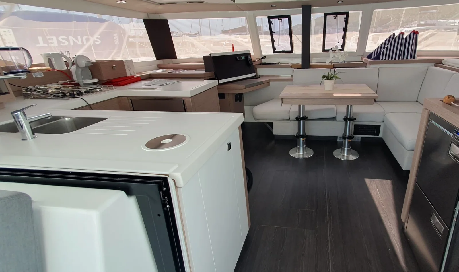 Yacht FOUNTAINE PAJOT Astrea 42 - Crazy Diamont