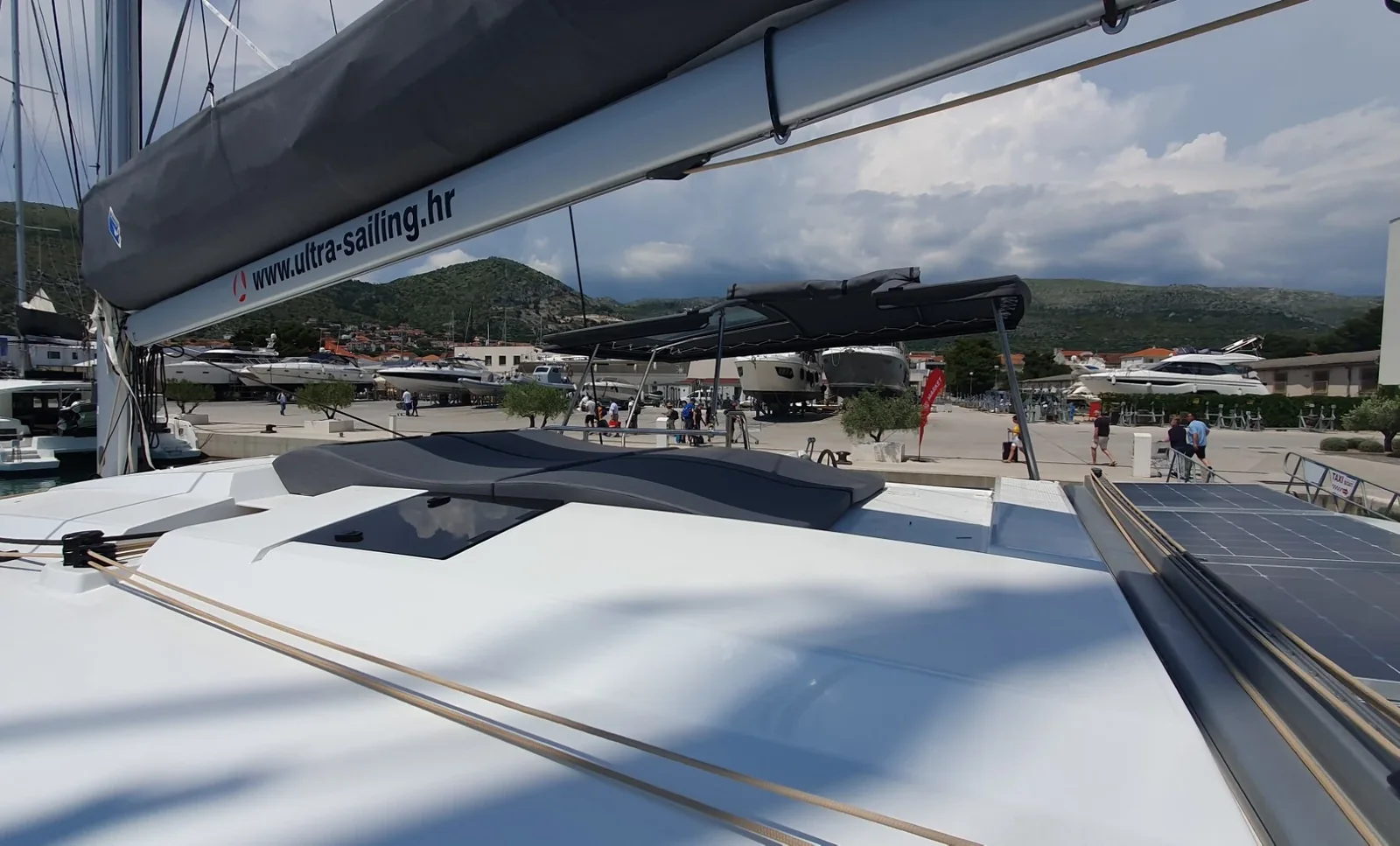 Yacht FOUNTAINE PAJOT Astrea 42 - Crazy Diamont - Foto 1