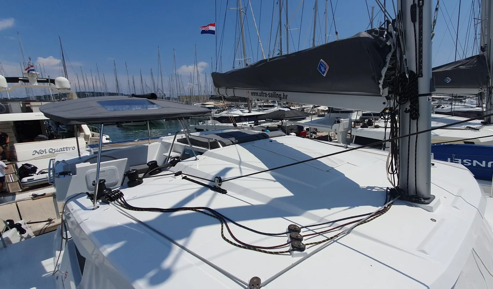 Yacht FOUNTAINE PAJOT Astrea 42 - Crazy Diamont - Foto 1