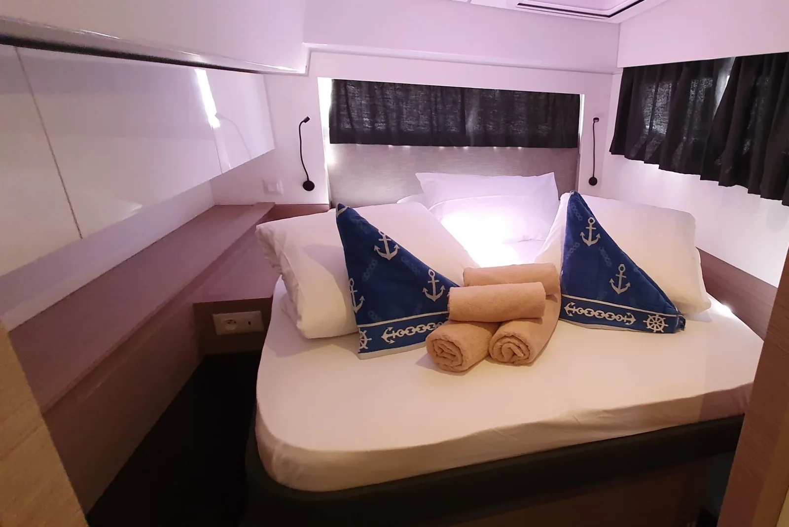 Yacht FOUNTAINE PAJOT Elba 45 Quatour - Summer Flow - Foto 1