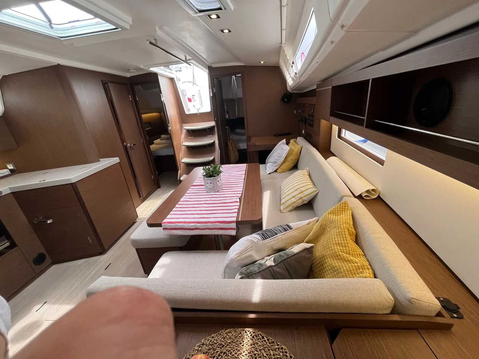 Yacht BENETEAU Oceanis 40.1 - Bibi One - Foto 1