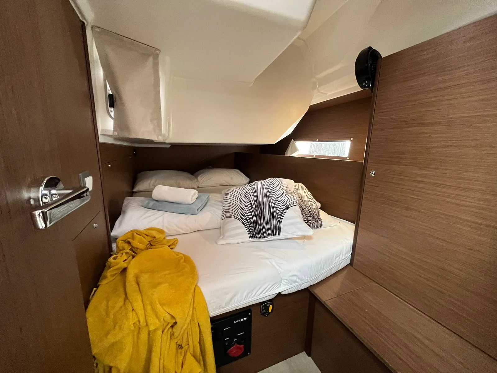 Yacht BENETEAU Oceanis 40.1 - Bibi One - Foto 1