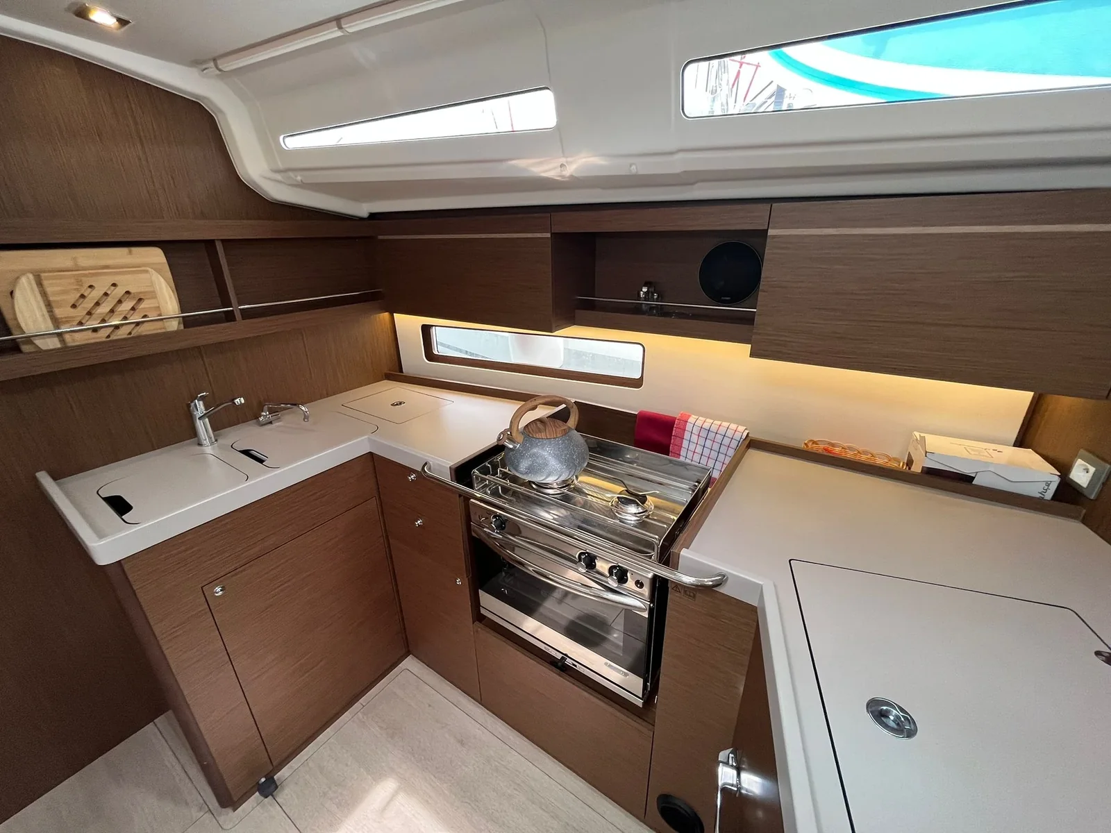 Yacht BENETEAU Oceanis 40.1 - Bibi One - Foto 1