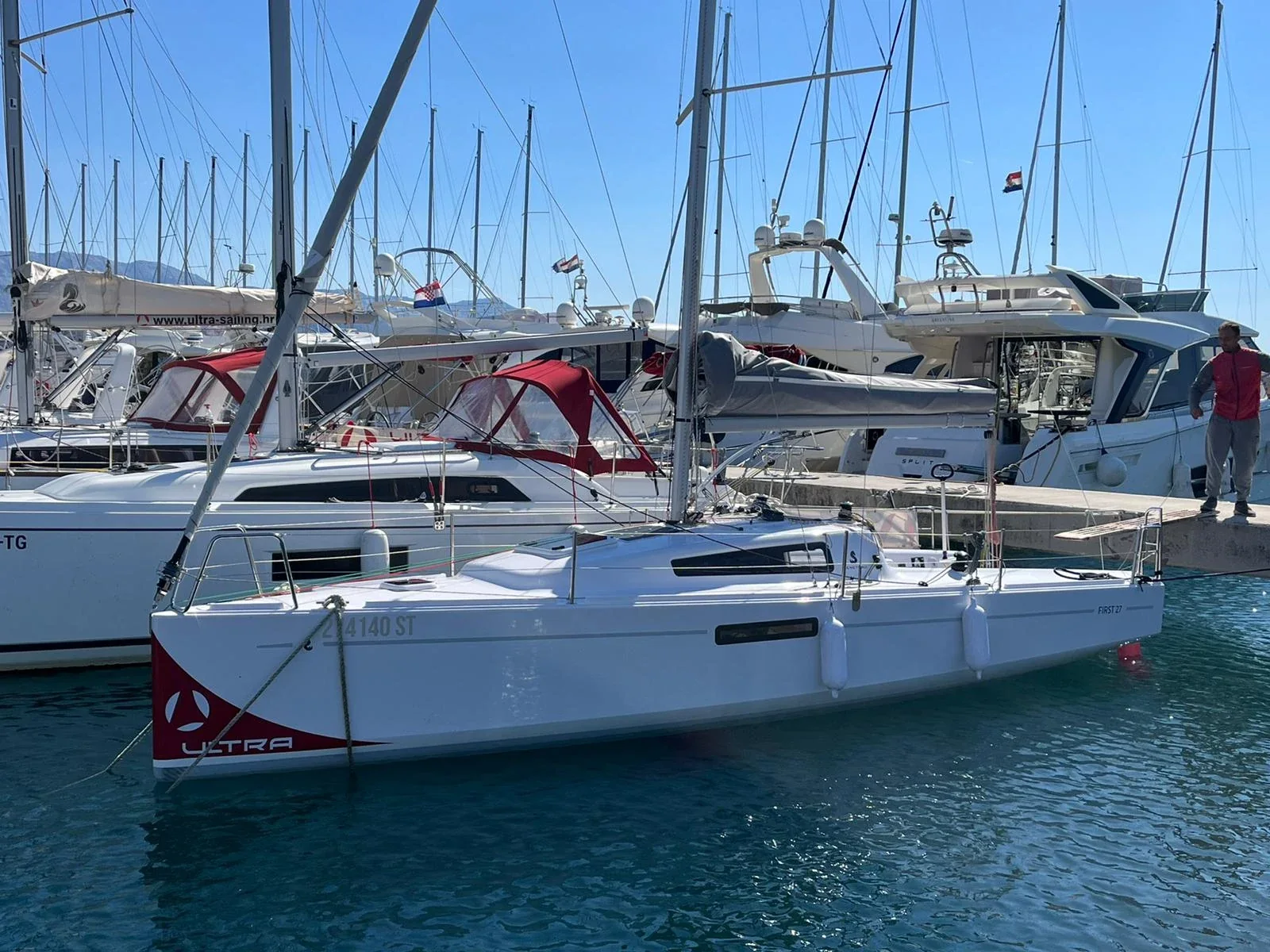 Yacht BENETEAU First 27 - Suferina - Foto 1