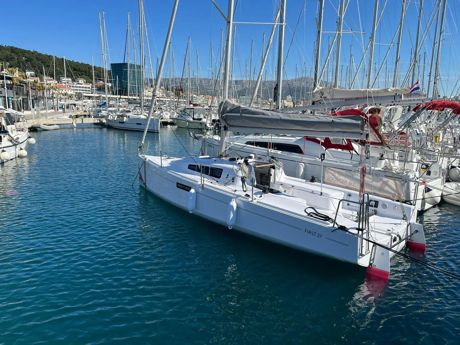 Yacht BENETEAU First 27 - Suferina - Foto 1