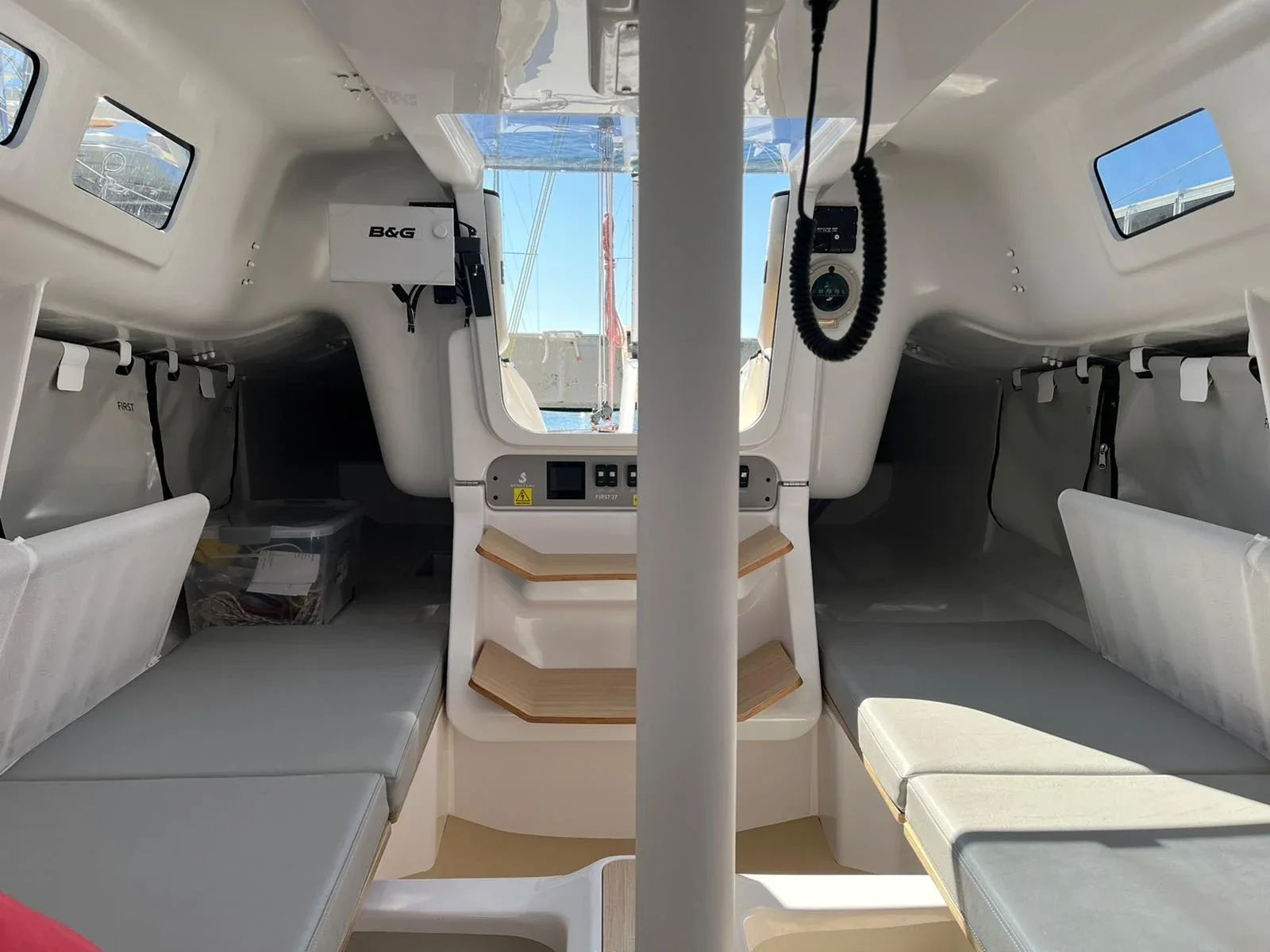 Yacht BENETEAU First 27 - Suferina - Foto 1