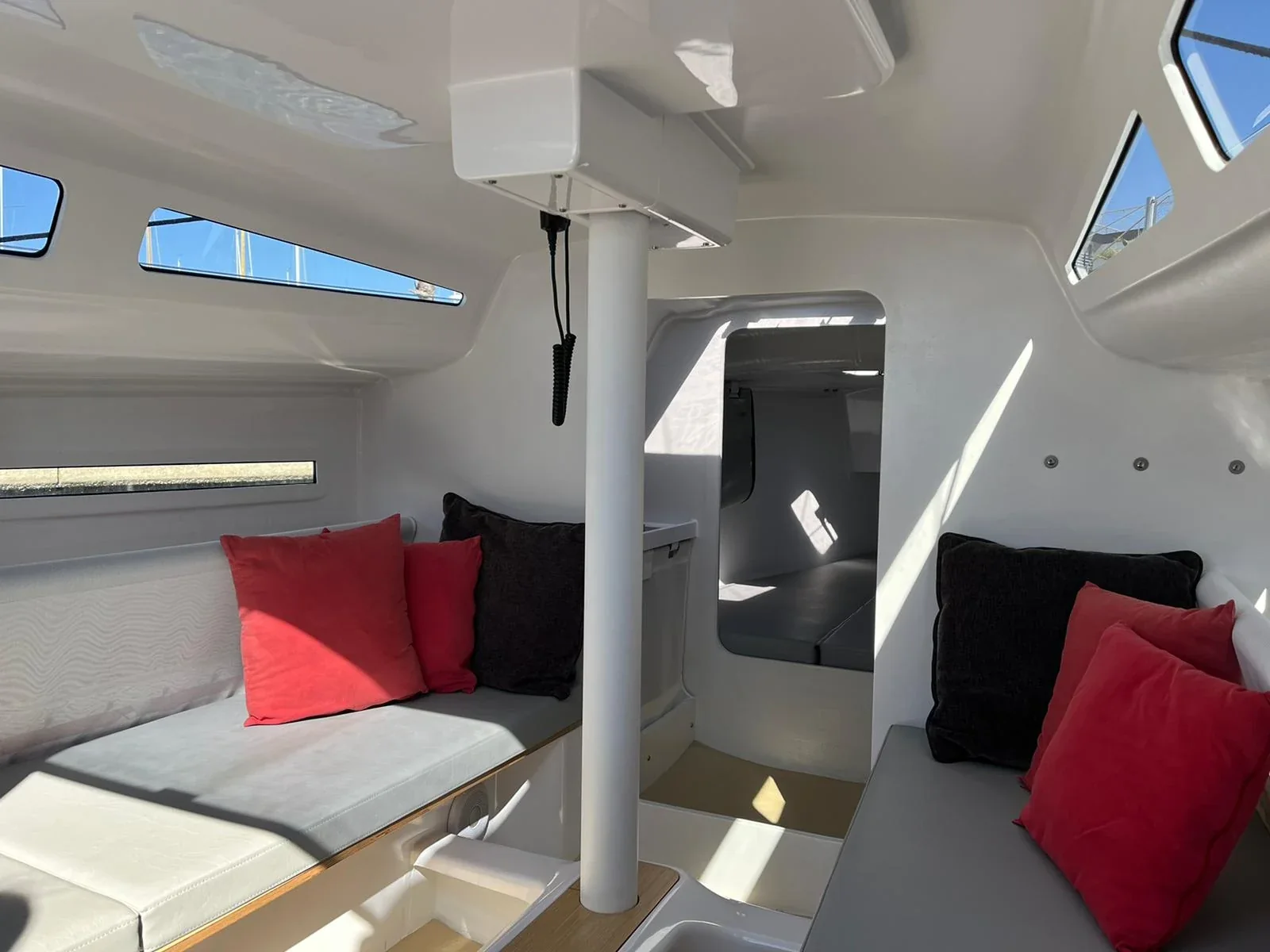 Yacht BENETEAU First 27 - Suferina - Foto 1