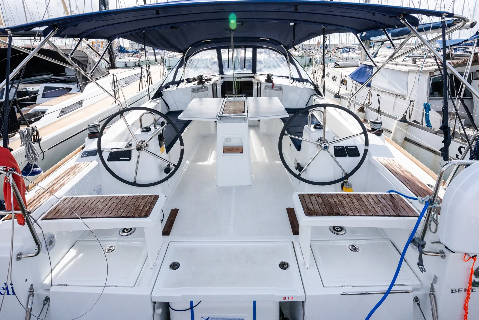 Yacht BENETEAU Oceanis 38.1 - Meli - Foto 1