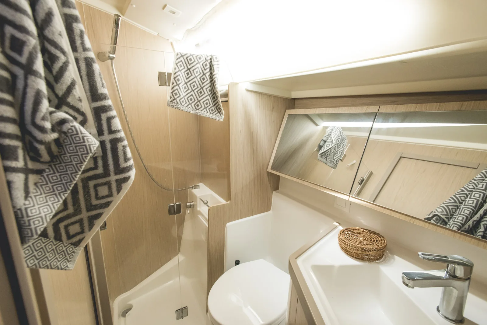 Yacht BENETEAU Oceanis 41.1 - Hydros - Foto 1