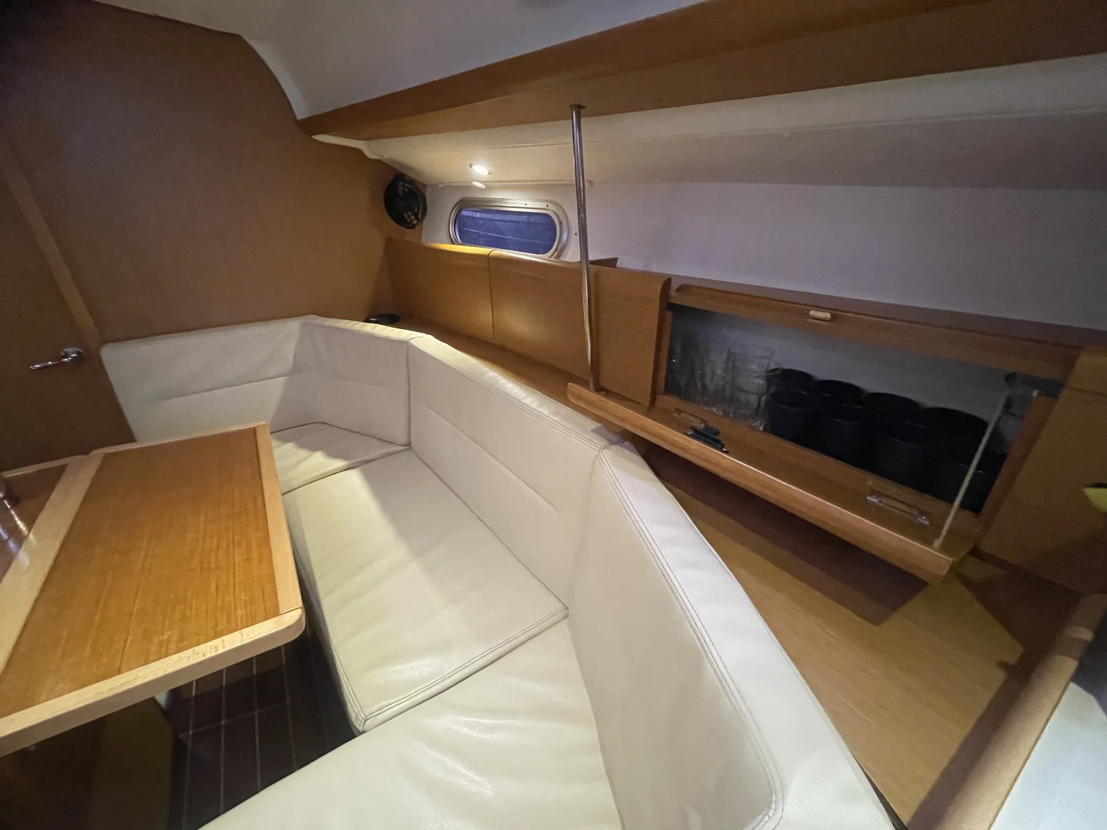 Yacht JEANNEAU Sun Odyssey 36i - Agatha - Foto 1