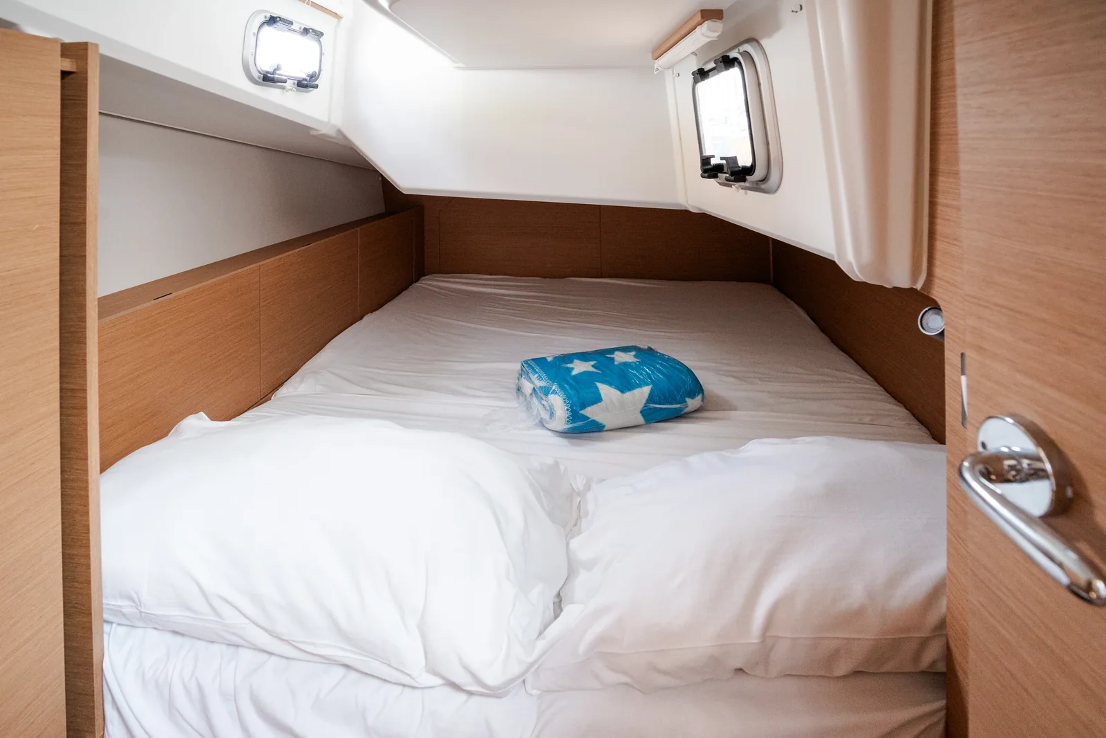 Yacht JEANNEAU Sun Odyssey 380 - Phoenix - Foto 1