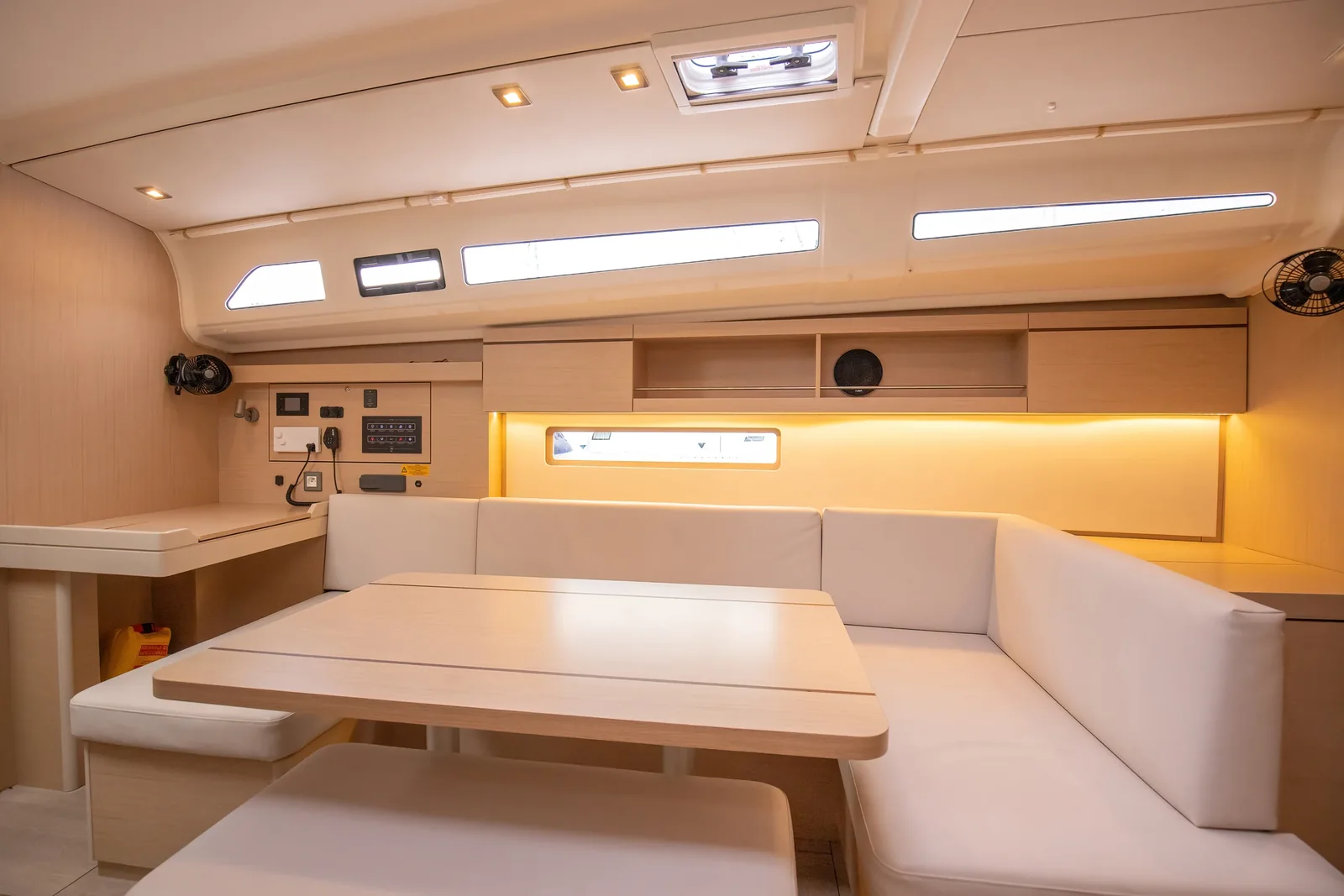 Yacht BENETEAU Oceanis 40.1 - Cupido - Foto 1