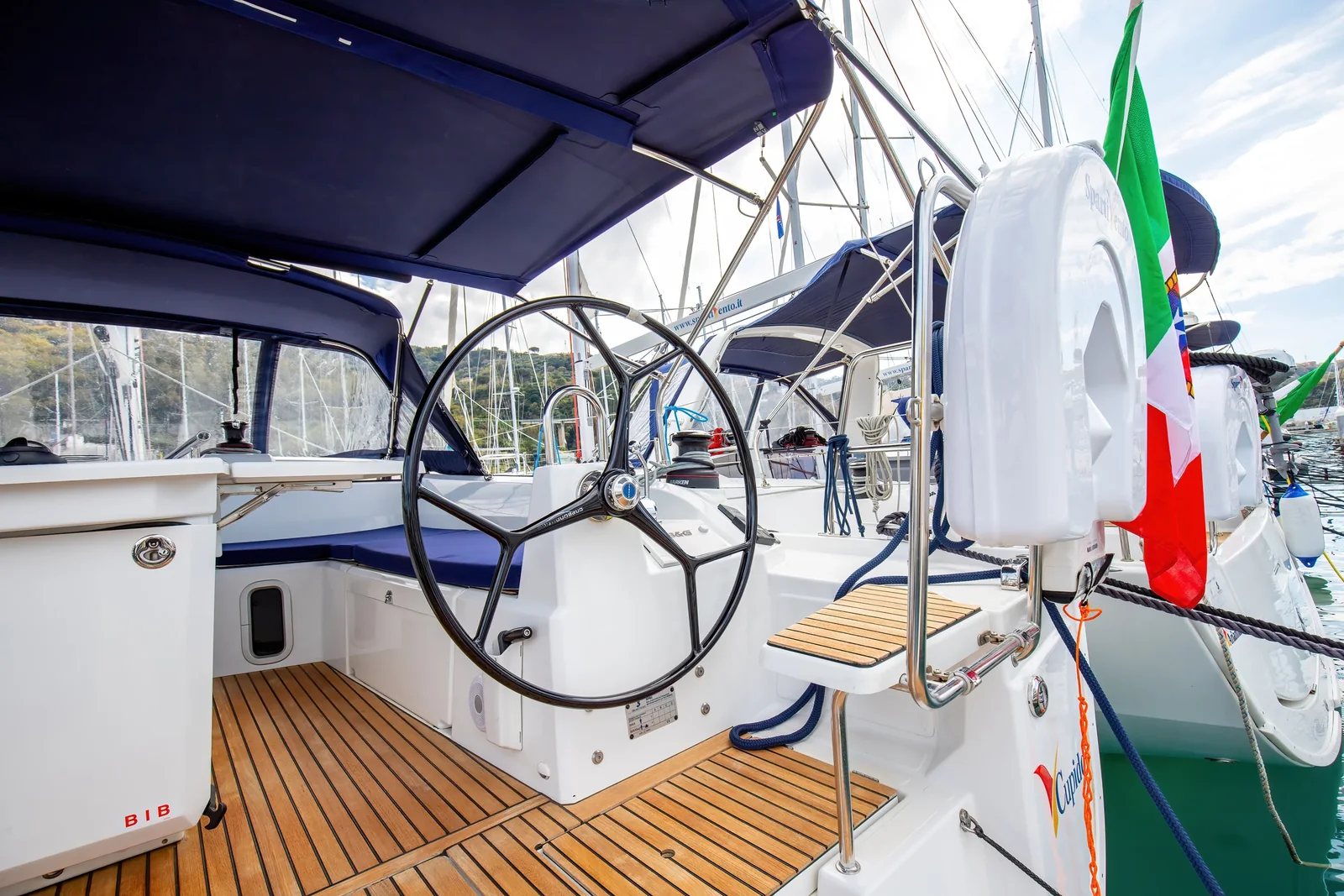 Yacht BENETEAU Oceanis 40.1 - Cupido - Foto 1