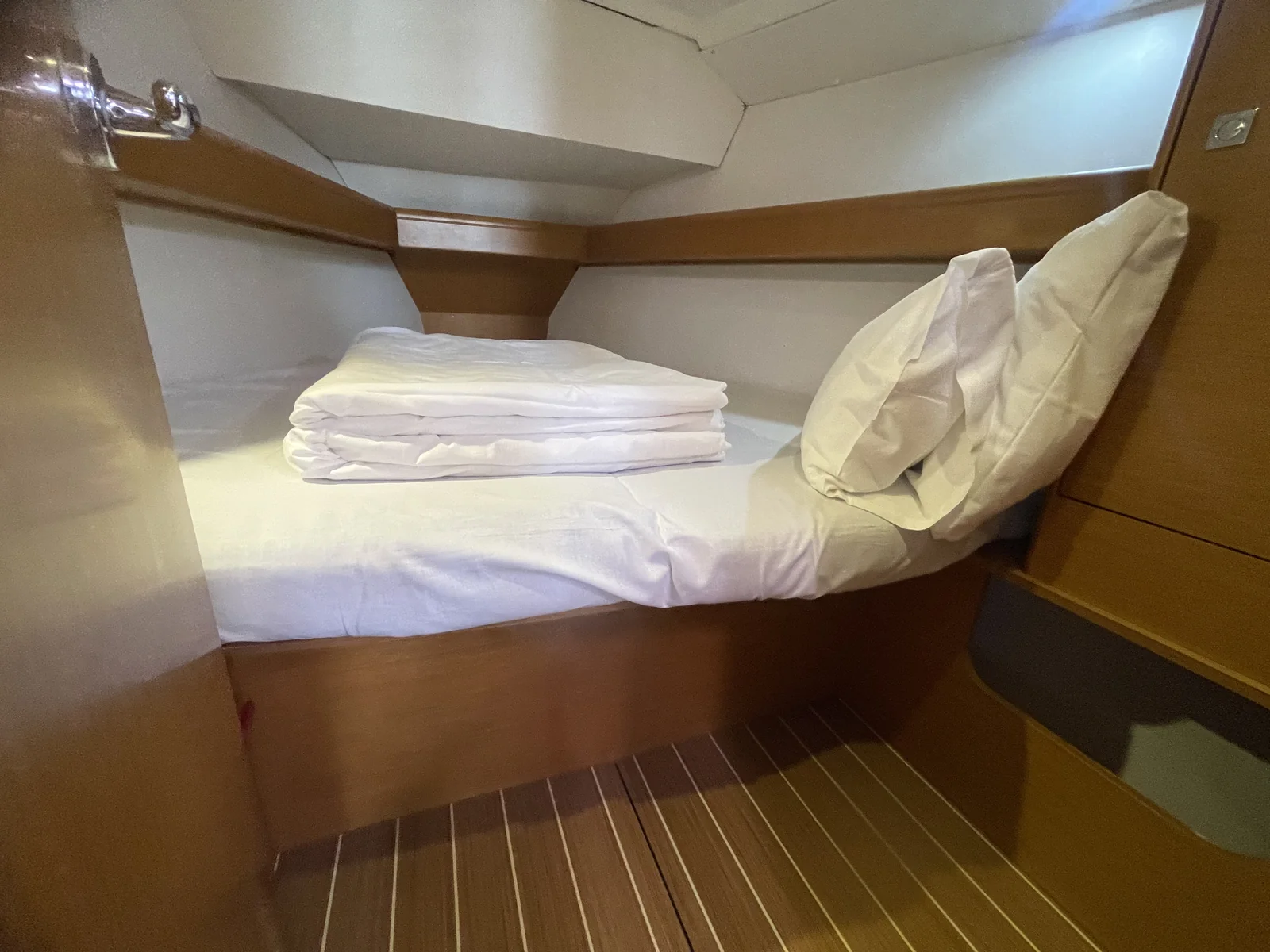 Yacht JEANNEAU Sun Odyssey 36i - Agatha - Foto 1
