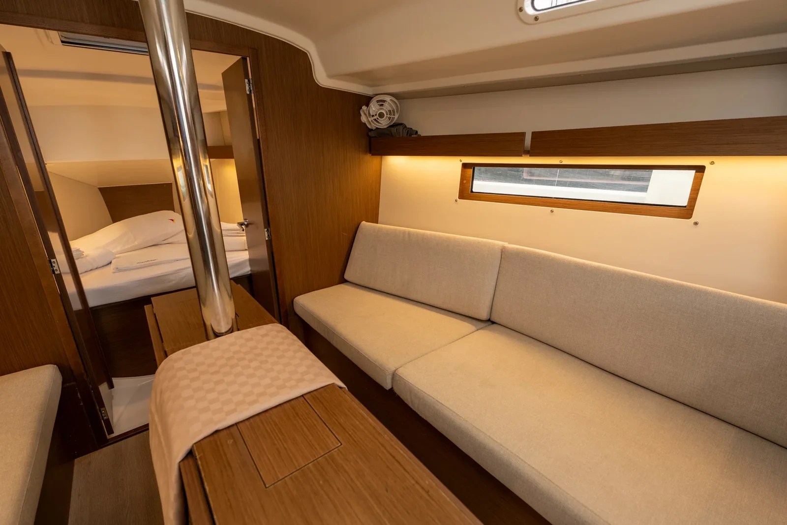 Yacht BENETEAU Oceanis 34.1 - Pluto - Foto 1