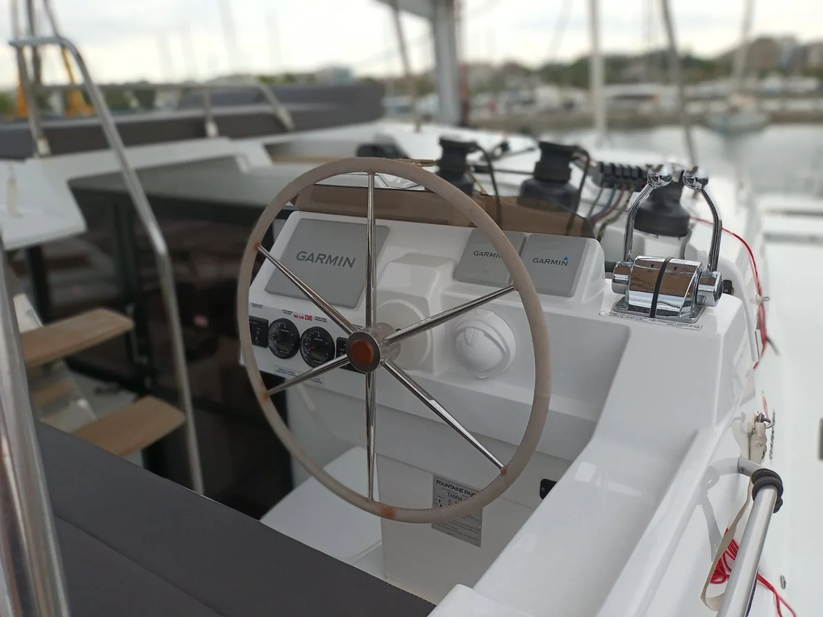 Yacht FOUNTAINE PAJOT Tanna 47 - Eros - Foto 1
