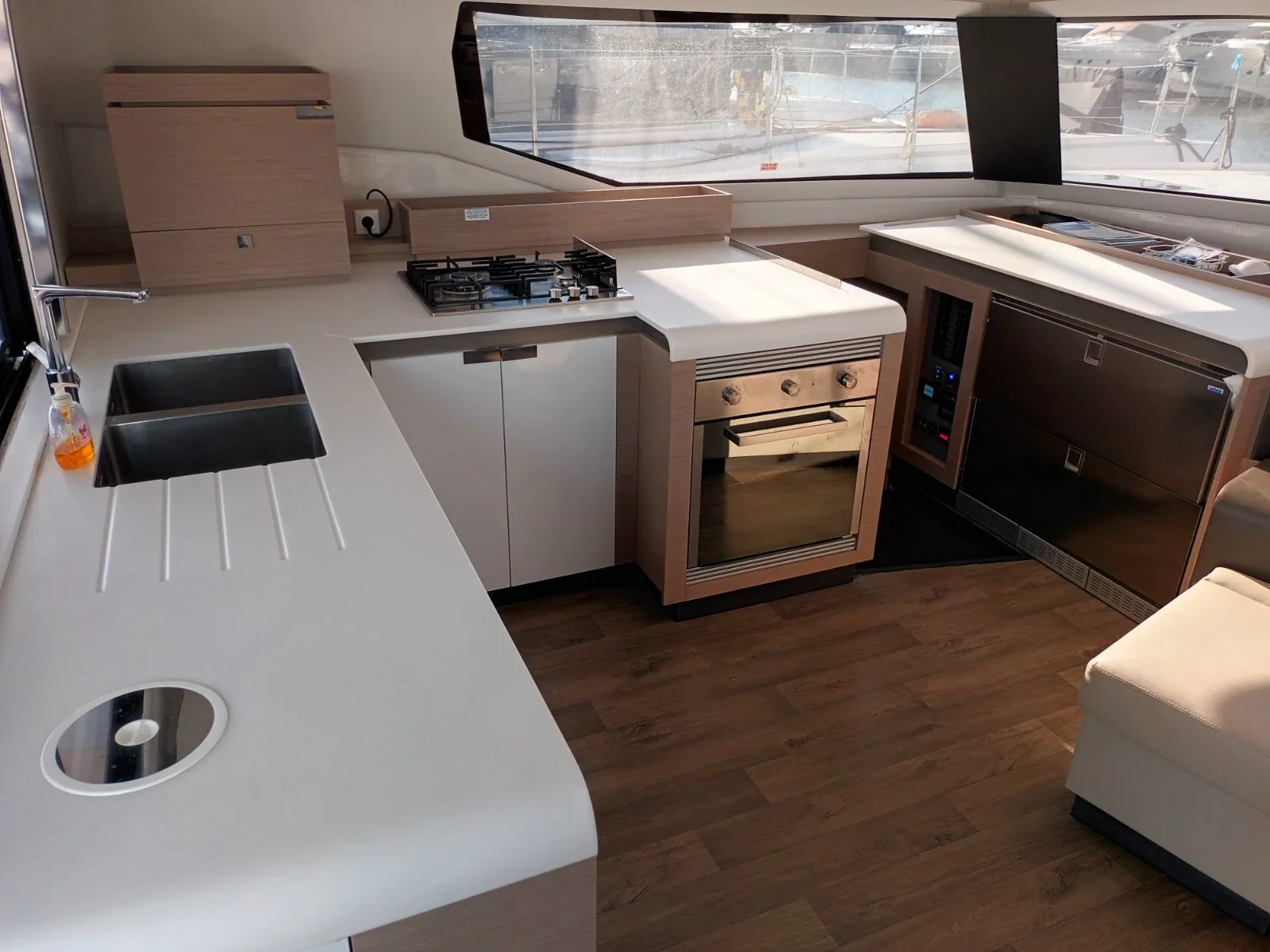 Yacht FOUNTAINE PAJOT Tanna 47 - Eros - Foto 1