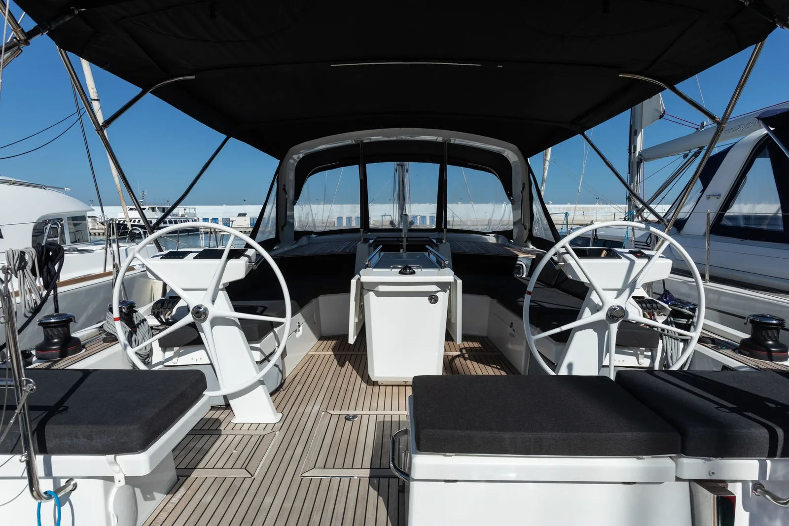 Yacht BENETEAU Oceanis 46.1 - Daphne - Foto 1