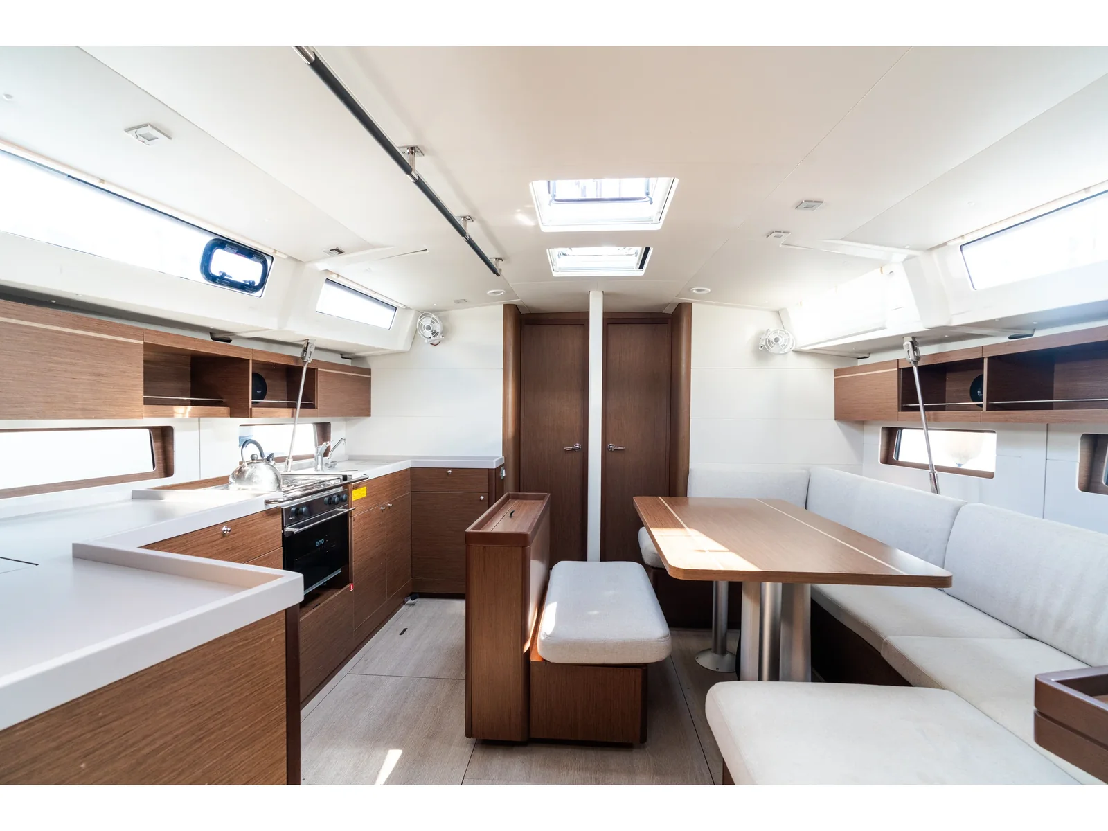 Yacht BENETEAU Oceanis 46.1 - Logos - Foto 1