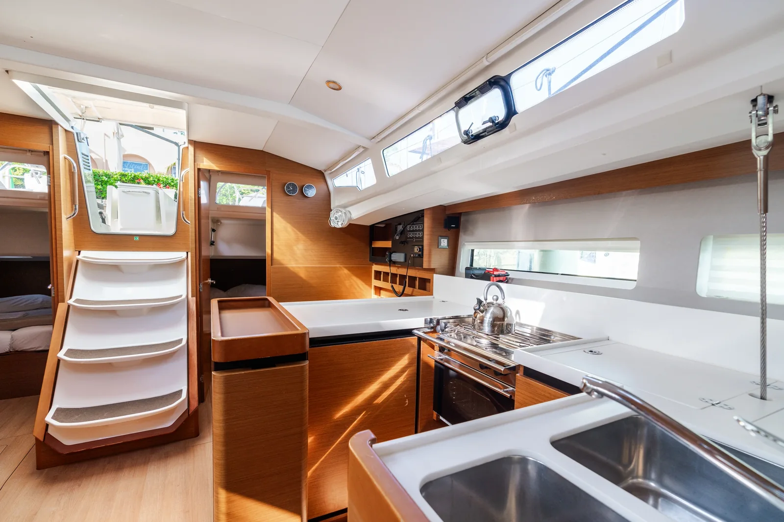 Yacht JEANNEAU Sun Odyssey 440 - Diana