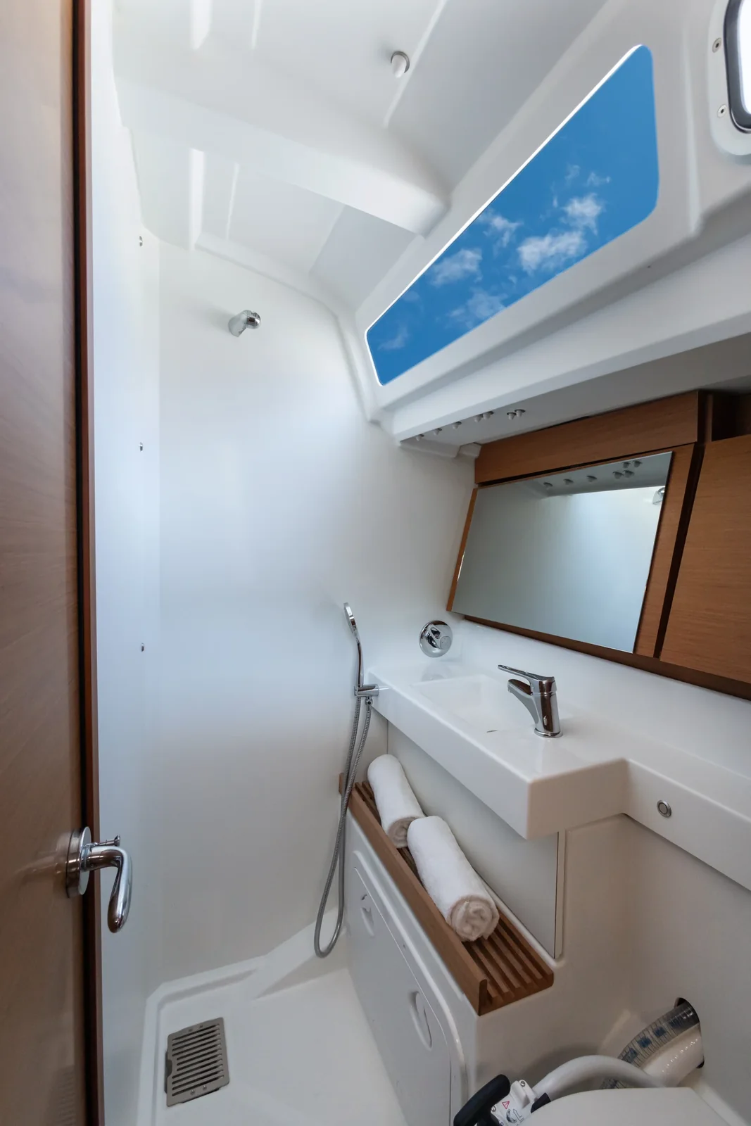 Yacht JEANNEAU Sun Odyssey 440 - Vittoria - Foto 1